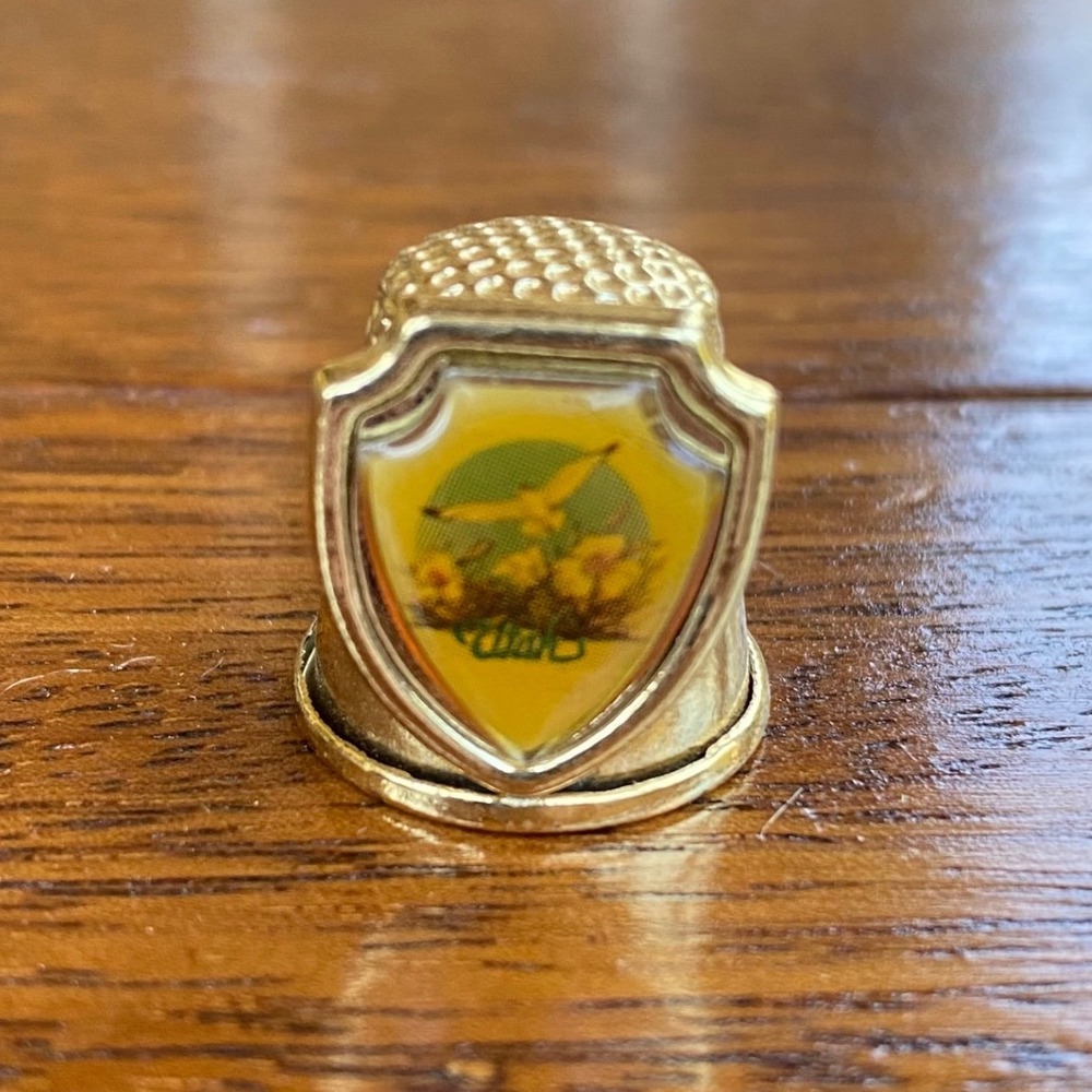 Vintage Utah Gold‎ Thimble with State Flower Bird Collectible Sewing Accessory